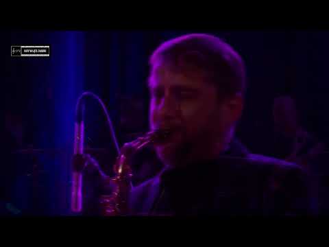 Czarne chmury ( muz.W. Kazanecki, aranżacja  M. Kobojek)