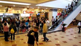 preview picture of video 'Food Court, New World Mall, Flushing, New York 21 MAY 2011 [0001]'