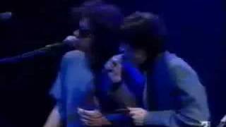 Los Rodriguez Y Joaquin Sabina - Todavia Una Cancion De Amor