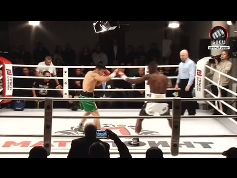 Денис Шафиков против Ричарда Комми