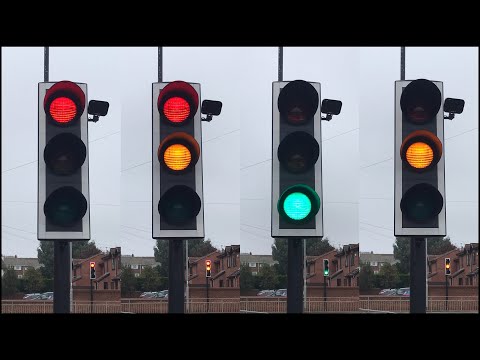 Wakefield: Batley Road J/O Flanshaw Lane, Telent 4G Traffic Lights