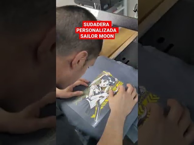 Vídeo relacionado con ABYSTYLE - Sailor Moon - Camiseta - Sailor Moon - Mujer - Negro (M)
