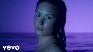 Kadr z teledysku Neon Lights tekst piosenki Demi Lovato