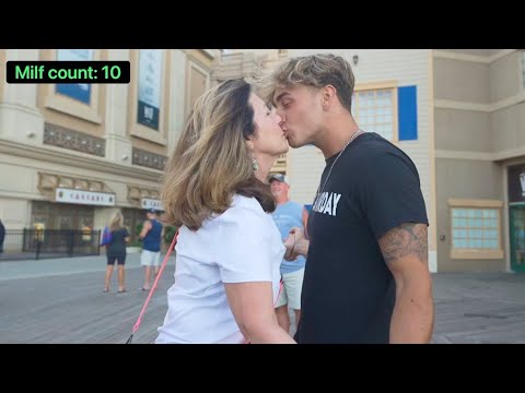 10 Minutes of Kissing moms...
