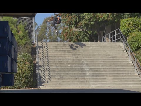 Heelflip Eltoro attempts