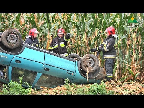 Byszów, szczęśliwe dachowanie młodego kierowcy