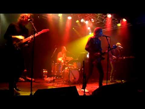 Invasionen - Hela världen brinner - Live @ Debaser, Malmö, Sweden 2009/11/04