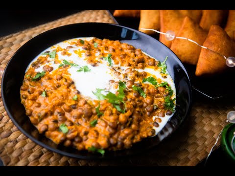COCONUT MBAAZI RECIPE // Swahili Style Pigeon Peas (Barazi or Mbaazi) in Coconut Sauce with Mandazi
