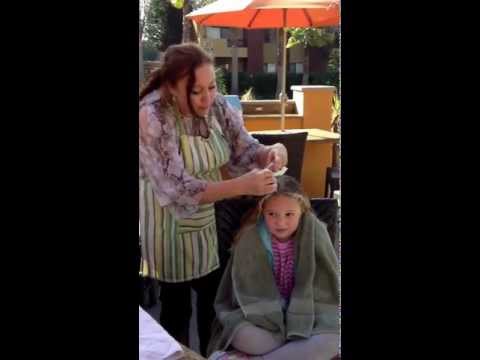 Checking for Head Lice - "Wet Combing Method" (310) 874-4550