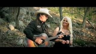 TRACEY DAVIS & CHRIS HAIGH Official Music Video - THAT'S THE WAY LOVE GOES 4K