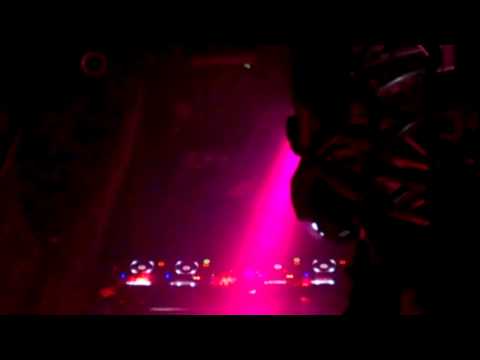 Markus Schulz plays Tiesto-Traffic (MS Big Room Reconstruction?)