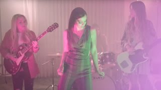 The Aces - Stuck (Official Music Video)