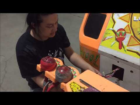 Terrorized Samba De Amigo arcade cabinet overview and testing o_o;;