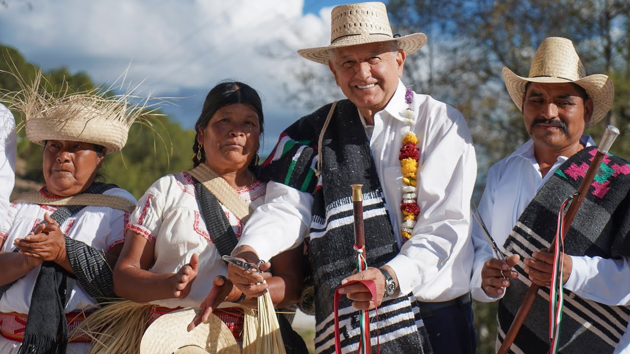 Inauguración del camino rural San Antonio Sinicahua y diálogo con el pueblo mixteco, desde Oaxaca