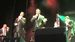 Straight No Chaser -- &quot;Donde Esta Santa&quot; -- Hershey