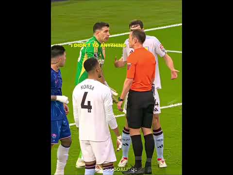 Emi Martinez corrects his mistake 😮