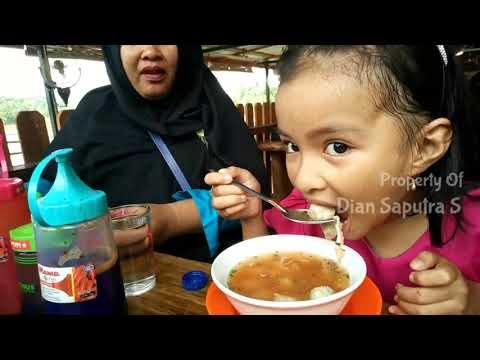 Street Food | Enjoy Chicken Noodle at De Paya Coffee