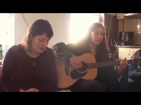 Cati si Ana - Trei sferturi în cer (Mădălina Amon)