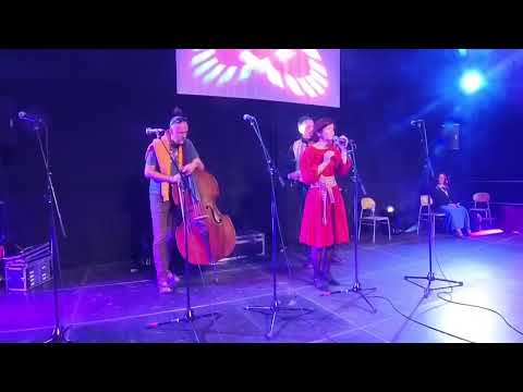 Ej, husári - Eva Brunvská a Ivan Hanula, Rozhýbkosti 2024 #muzicka #folklore #rozhybkosti