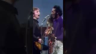 Chuck Berry &amp; John Lennon Perform “Johnny B. Goode” (Live in 1972)