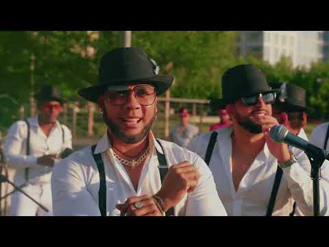 Chiquito Team Band - Medley de Éxitos en VIVO desde Nueva York