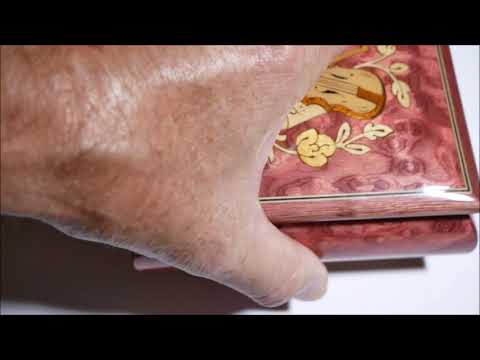 Spieluhr, zugleich Schmuckschatulle