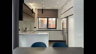 Современная П-образная белая с деревом кухня Проект 77 фото 10