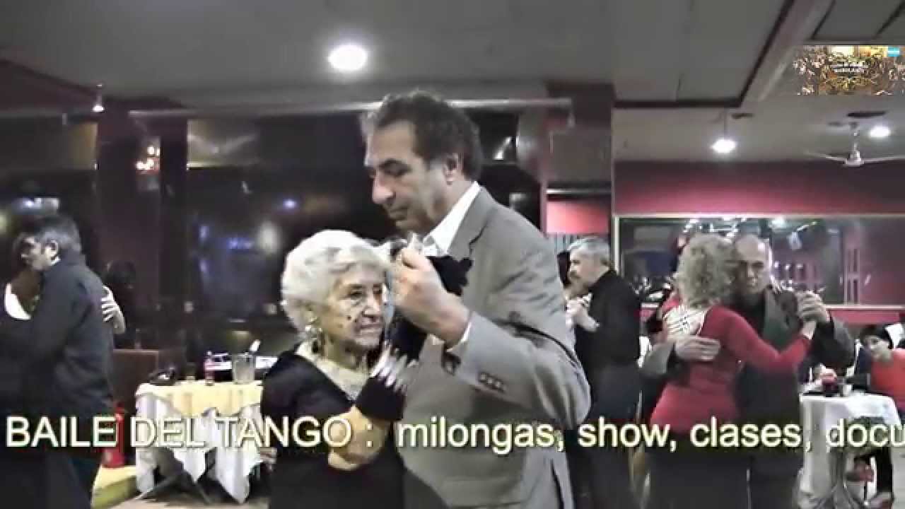 Blanca, 75 años bailando tango al 2015, baile y enrevista Con Carlos Neuman