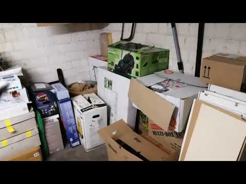 Entrümpelung Essen und Umgebung durch durch Ihren Profi Entfix. Haushaltsauflösungen, Wohnungsauflösungen, Firmenauflösungen, Kellerentrümpelungen, Dachbodenentrümpelungen im gesamten Ruhrgebiet. Ihr Nr. 1 Entsorgungsunternehmen aus dem Pott.