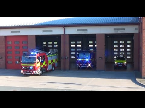 TWO PUMPS + WATCH MANAGERS VEHICLE - Bradford Fire Station Turnout, West Yorkshire Fire & Rescue