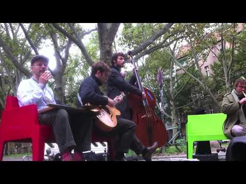The Time Rag half-band at Herrfurtplatz Markt - Passport to Paradise