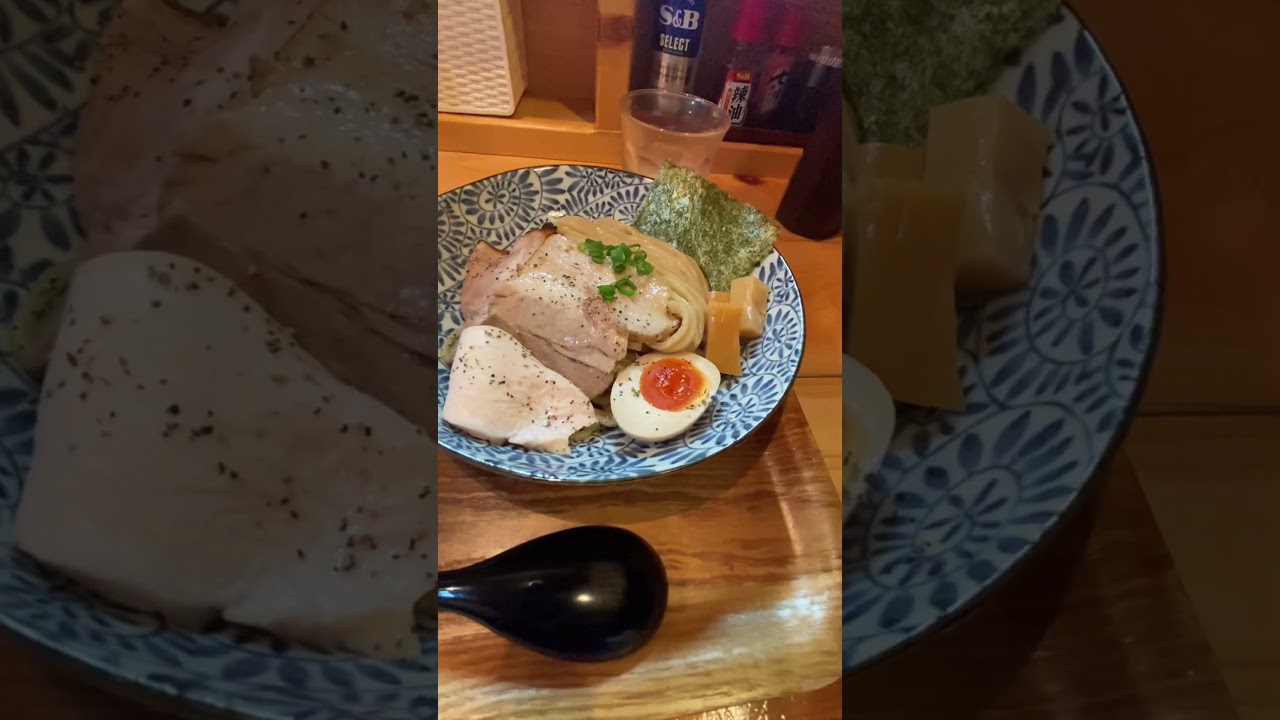 らぁ麺屋『まるわ』限定10食、特製つけ麺1050円