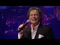 y2mate com   Ray Stevens  BJ Thomas  Raindrops Keep Fallin On My Head Live on CabaRay Nashville 1080