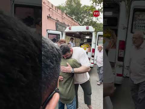 Salman Khan hugs & consoles Nikitin Dheer at his father Pankaj Dheer’s last rites