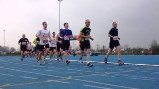 preview picture of video 'Runnersworld Halve Marathon Ommen - Start 10 kilometer'
