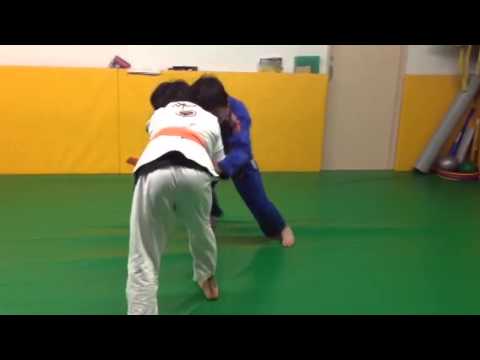 両足タックル2015