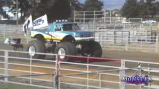 preview picture of video 'Monster Truck Racing Semi-Final And Finals (Salinas, CA 1994)'