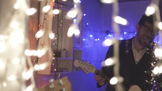 Montón (Acústico) Lyrics English Translation