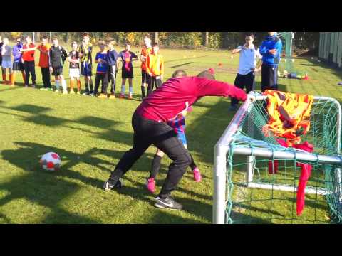 Passie met Voetbal bij Moerse Boys