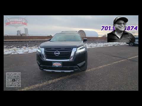 2024 Nissan Pathfinder Platinum(B5521)