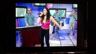 Jenny Colon performing on Estrella TV's show 