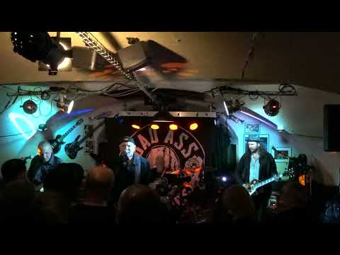 Bad Ass Romance - Rock 'n' Roll Outlaw (Rose Tattoo) - Jonnys Lion-Cave Trübbach - 02.03.2024 - LIVE