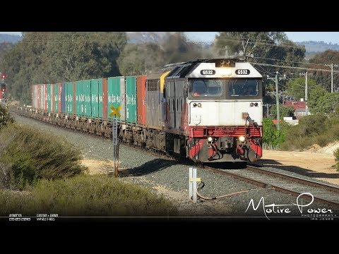 2018 09 28 - QUBE freight movement - #9073 - G532 + B80