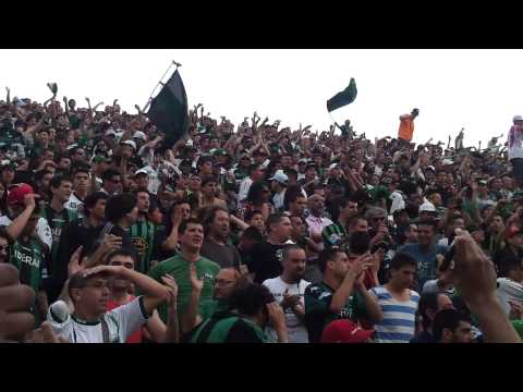 "Cuarto gol y la tribuna explota ! Nueva Chicago 5 - Dep. Merlo 1" Barra: Los Pibes de Chicago &bull; Club: Nueva Chicago