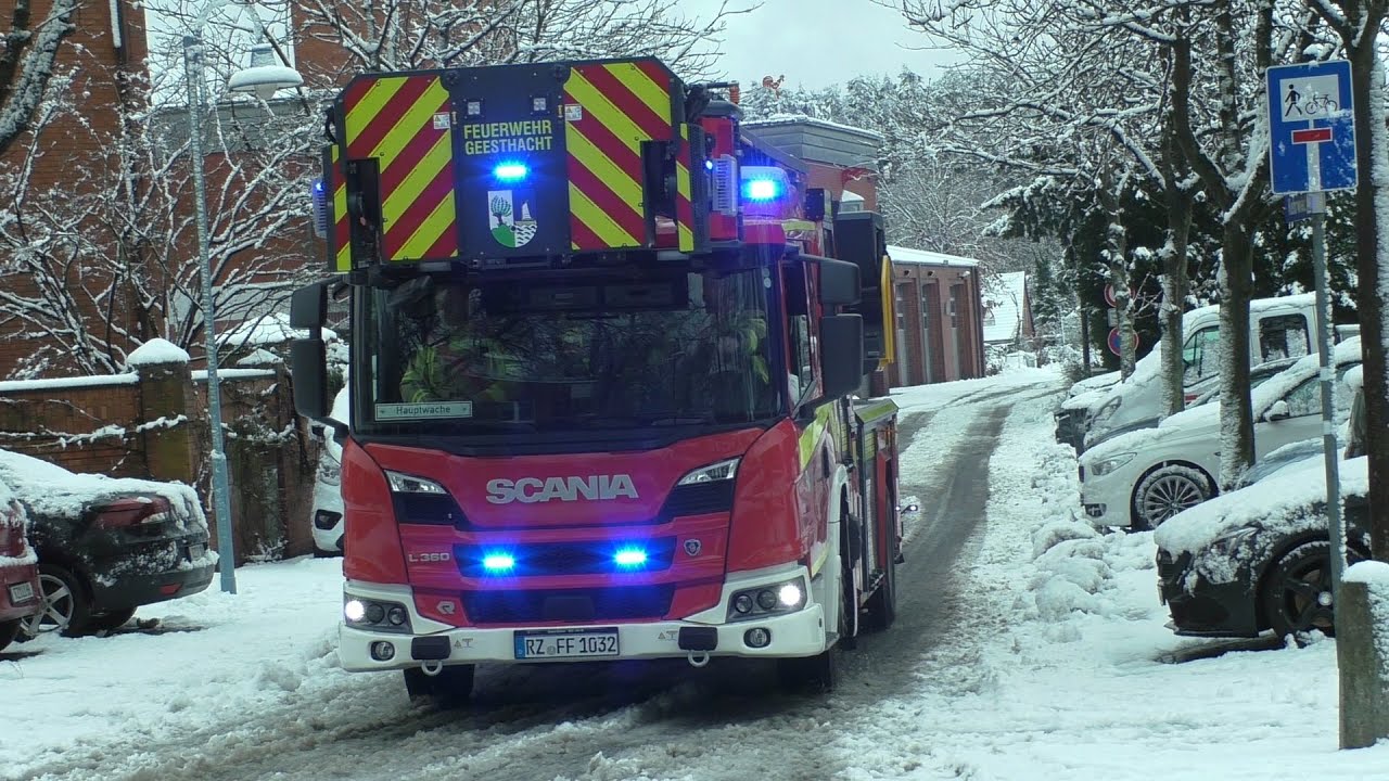 [Neue Drehleiter für Geesthacht] Einsatzfahrten HLF und DLK Freiwillige Feuerwehr Geesthacht
