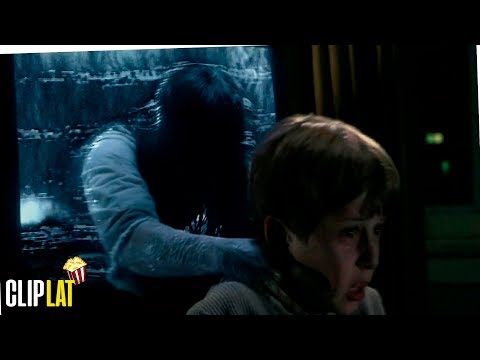 El Aro 2 (2005) - Aidan Keller sueña con Samara en una pesadilla