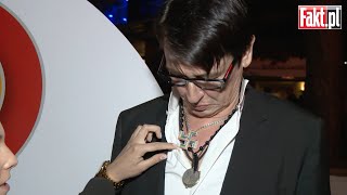 Dlaczego Maleńczuk nosi tęczową swastykę na szyi?