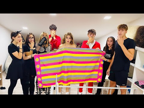 MI PIACE IL RAGAZZO NUOVO? - AMICI vs NEMICI - by Charlotte M.