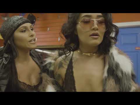 DESIGNER - Mxrda & Slugz