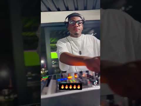 Latique & Mr Shane SA- Club AM
